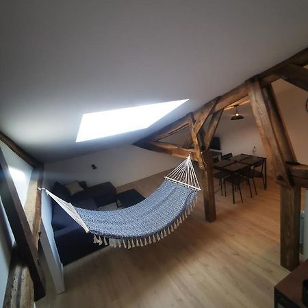 Appartement neuf climatisé sous les toits La Roche-Chalais Extérieur photo